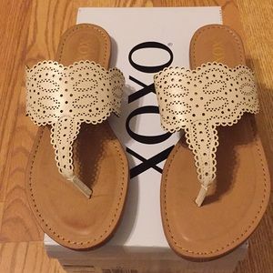 Super cute cutout sandals Sz. 10